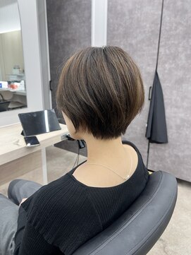 アルメリア 池袋(Arumeria) 丸みショートボブレイヤーカット切りっぱなしボブ