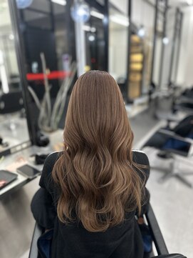 アルドーレフィエロ シンサイバシ(Ardore fiero shinsaibashi) 柔らかいブラウンベージュ