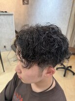 ラルス(Larus)&nbsp;刈り上げセンターパート/波巻きツイストスパイラル/本八幡