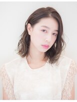 ジューシィ(Juicy)&nbsp;くせ毛風パーマのセミウェットミディ