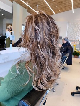 モアナ バイ ヘッドライト 駒沢大学店(Moana by HEADLIGHT) Moana駒沢大学#バレイヤージュ#ベージュ#デザインカラー