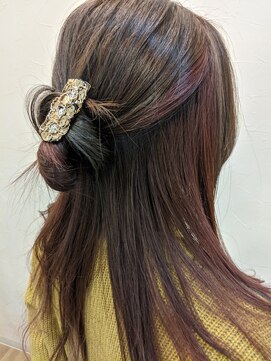 エッセンス(essence) イルミナカラー　　　ーブロッサムインナーカラーverー