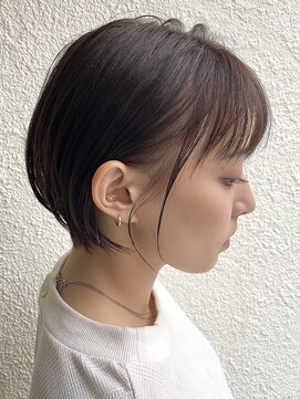 ロエ 平尾山荘(loe) コンパクトなショートボブ×【脱白髪染めハイライト】平尾/高宮
