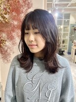 ユイバイラドンナ(Huit by LADONNA)&nbsp;ラベンダーカラー×ハッシュカット　ふんわりレイヤー