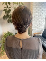 ベーシス(Basis)&nbsp;シニヨンアレンジ