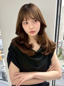 ユーフォリア 新宿通り(Euphoria) レイヤーロング美髪くびれワンカールシルキーグレージュ