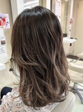 ギヴ 玉造店(Give) 白髪ぼかし　脱白髪染めカラー　ベージュ