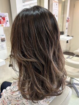 ギヴ 玉造店(Give) 白髪ぼかし 脱白髪染めカラー ベージュ