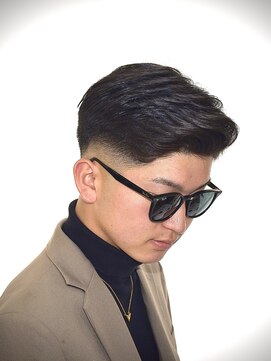 コントレイル(CoNTRaiL) フェードパートスタイル