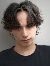 メンズフィール 東梅田店(MENS FEEL) ●波巻きシャドウ無造作センターパート