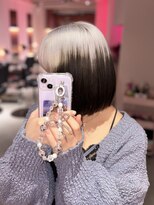 ダズリングディア(Dazzling Deer)&nbsp;シルバー／ホワイト／ボブ／デザインカラー／ハイトーン