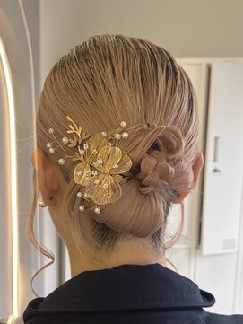 エメ 北千住店(Aimer) タイトシニヨン/カチモリヘア/ヘアセット【北千住】