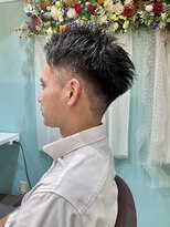 リズ(Liz)&nbsp;Lizutotalbeauty】メンズカット