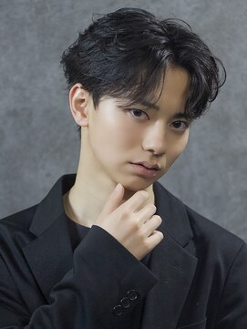 アウル 心斎橋(owl) センターパート×ニュアンスパーマ×フェザーパーマ×大人men's