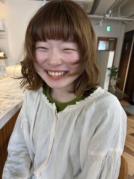 ラナ(LANA) ふわっと柔らかパーマスタイル