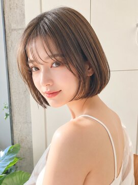 バックス(BUCKS) 透明感シアーブラウン/ショートボブ/レイヤーカット