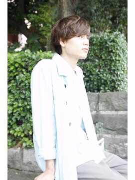 ブーケ(BOUQUET) 前髪長めでスタイリング剤いらずのショートスタイル。