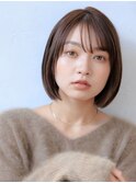 シンプル内巻きストレートボブスタイル