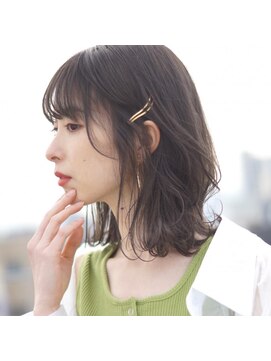 アトリエ フェム(atelier.fem) atelier.fem　透け感グレージュ×ミディアム