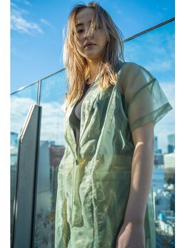 ガレージ バイ グリーン 原宿 表参道(Garage by green) 【loki】ハイトーン×ウルフ