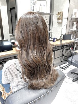 コア(CORE) グラデーション/波巻き/オリーブベージュ【下荒田】