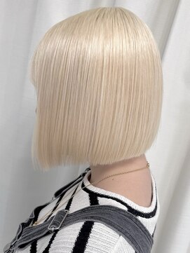 ロウル 渋谷(LOWRL) ブロンドボブ