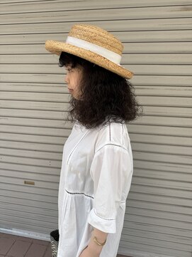 ウタシロイロ(uta shiroiro) パーマ風スタイル