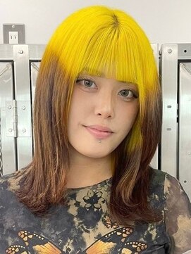 ウィコ 新宿(WICO) yellow+brown[新宿駅/こなれミディ/ウェーブパーマ]