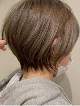 ピノ ウメダ(Pinot UMEDA) #襟足美人 #スッキリ襟足ショート