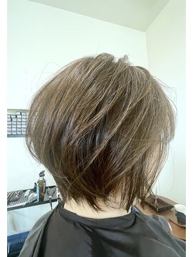 アンダーカバー UNDERCOVER 30代_40代_ショート_ボブ_前下がり_レイヤー