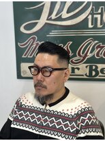 リルホビーズメンズグルーミング(Lil Hobbys Men's Grooming) <理容室><バーバー>スキンフェードサイドパート