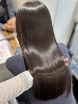 キニ(KINI)&nbsp;【京都で髪質改善なら】KERAFFECT 芯からまとまる艶髪へ