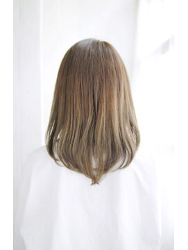 オルテプラスエヌ(horte +n) 艶髪☆大人アッシュベージュ