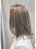 大人可愛い30代40代50代◎ハイライトカラーアッシュオリーブ