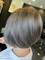 サローネデ アグスティナ バイ サンバンチ(salones de agustina by sanbanchi)&nbsp;【agustina 明石大久保】ショートボブ×ハイライト