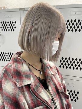 エリマ 調布(elima) ハイトーンベージュ 前下がりミニボブ ダブルカラーケアブリーチ