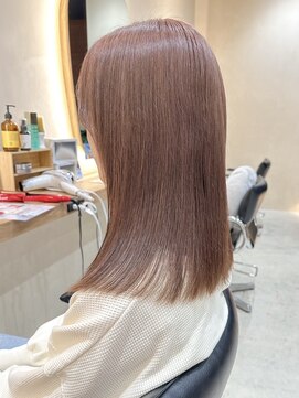 ヒビヲ(HIBIO) ハイトーンカラーミルクティーベージュピンクベージュ横浜西口