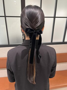 エレノア 池袋店(Eleanor) タイトポニー