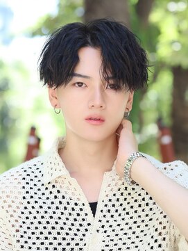 プルーブトウキョウ 渋谷(PROVE TOKYO) センターパートツイストスパイラルパーマ緩め無造作