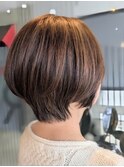 ショートボブ