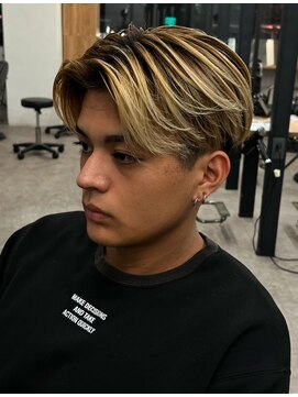 エルマーク 神戸三宮(L-MARK) バレイヤージュブリーチダブルカラーハイライトメッシュブリーチ