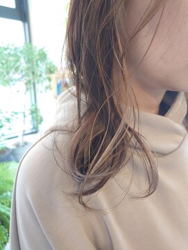 ネオリーブルノン 日吉(Neolive Runon) シルバーベージュインナーカラーハイトーン日吉