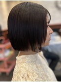 ショートボブ