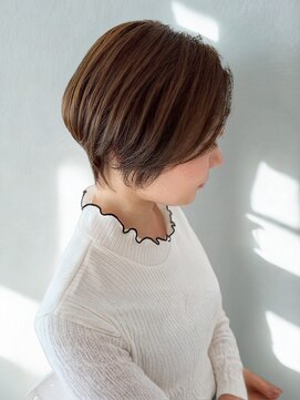 ヘアーメイク グロー(hair make grow) ショートボブ 顔周りカット 丸みショート 30代 透明感カラー