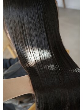 ニュイ(NUIT) 髪質改善で艶々ロングに