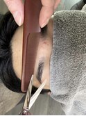 メンズの眉毛カット+額の産毛剃り