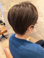 ヘアサロン アプリ(hair salon APPLI)&nbsp;透け感ブラウンの丸み美人ショート
