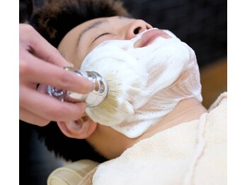 ディライトヘア トアウエスト 三宮元町(DELIGHT HAIR torwest)の写真/【三宮/元町5分】心地良い空間×おもてなしで全ての男性が気軽に通えるサロン！できる男に仕上げてくれる!!