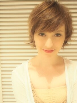 ミューテ(Mu-te) ,゜.:。+゜外ハネショート,゜.:。+゜