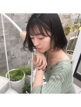 カシェ マエノヘタ(Cashe'e MAENOHETA) 内巻きボブ